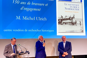 Michel Ulrich, rédacteur Figaro Nautisme, récompensé par l'Académie de Marine