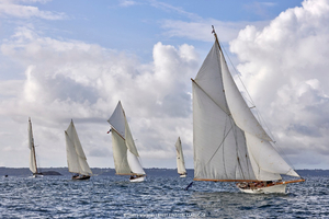 Hoalen Brest Douarnenez Classic : les plus beaux voiliers reviennent régater en Atlantique