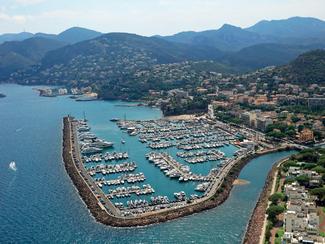 De port en port : escale à Port La Napoule