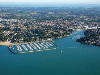 Bloc Marine 2024 : l'indispensable de vos...