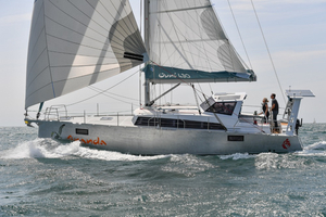 L’ OVNI 370 et l’OVNI 430 Deck Saloon à découvrir au Grand Pavois 2024