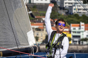 Les Sables Les Açores Les Sables :  Romain Van Enis, 1er à Horta