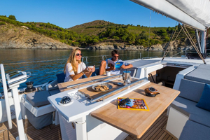Destination, choix du bateau, assurance, inventaire, trousse à pharmacie : bien préparer sa location de bateau !