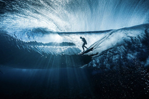 JO 2024 : les plus belles images des épreuves de surf sous la surface, par Ben Thouard