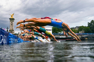 JO-Paris : la qualité de l'eau de la Seine se fait désirer