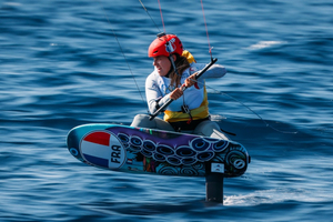 Lauriane Nolot remporte l'argent en kitesurf
