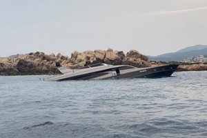Corse du Sud : un yacht de 27 mètres sombre au large de Sartène
