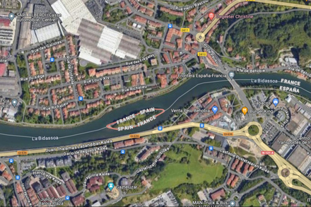 L'ile des Faisans est situee entre La France et l'Espagne L'ile des Faisans est situee entre La France et l'Espagne