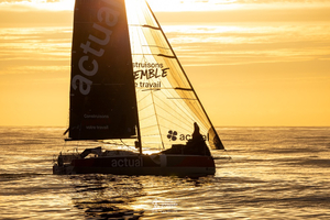 Solitaire du Figaro Paprec - Trois groupes pour un fauteuil