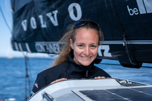 Axelle Pillain embarque sur le bateau Direction de Course sur la 2e étape