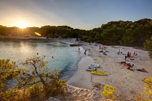 Peut-on encore se baigner aux Baléares en automne ?