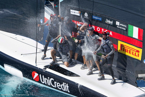 LUNA ROSSA PRADA PIRELLI remporte la UNICREDIT YOUTH AMERICA'S CUP