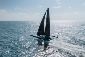 Finistère Atlantique : nouvelle avarie pour le Trimaran SVR-Lazartigue