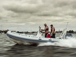 Quel semi-rigide choisir pour la pêche ? Notre...