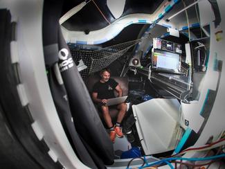 Vendée Globe 2024-2025 : Starlink, une...