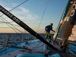 Vendée Globe : suspense total entre vents...