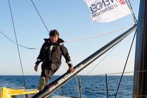 Vendée Globe : Le Cam tient bon la première place, avarie pour Bureau Vallée