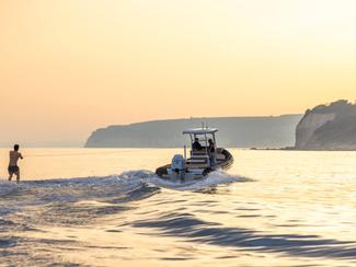 Quel semi-rigide pour le ski nautique ? Notre...