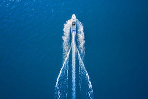 Révolution en mer : l’intelligence artificielle redéfinit l’art de naviguer