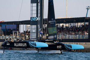 La Nouvelle-Zélande s’impose à Dubaï pour le lancement de la saison 2025 de SailGP