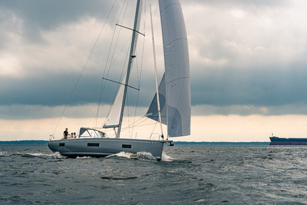 Par definition, un bateau est dans un environnement possiblement peut etre agressif pour du materiel electronique. A vous de le proteger efficacement ! Nautisme Article