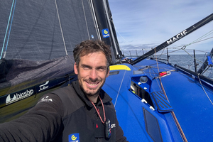 Vendée Globe : Charlie Dalin se tient prêt à affronter la première violente tempête australe