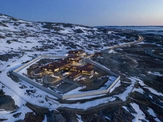 Dans les glaces du Groenland, la captivité de...