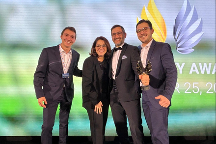 L'equipe de l'Escale Royal recevant le prix de « Best Innovative Brand Concept » L'equipe de l'Escale Royal recevant le prix de « Best Innovative Brand Concept »