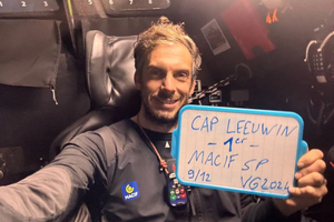 Charlie Dalin bat le record du tronçon Bonne Espérance - Leeuwin