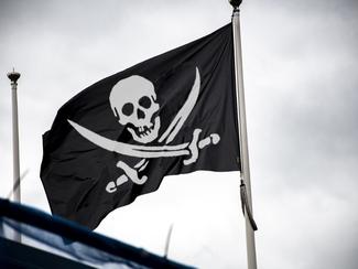 L’histoire du drapeau pirate : entre mythe et...