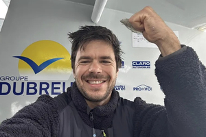 Vendée Globe : Sébastien Simon a la tête du classement ce matin