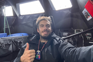 Vendée Globe : Une avarie résolue pour Charlie Dalin !