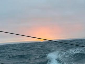 Vendée Globe : nuit agitée et rencontre...