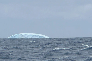 De la glace dans les voiles : les marins du Vendée Globe sur leurs gardes