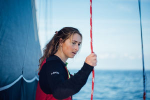 Vendée Globe : Violette Dorange retrouve des forces et se relance dans la course
