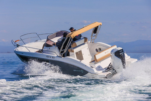 Honda dévoile son nouveau moteur V8 BF300 : puissance et efficacité en harmonie