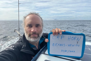 Fabrice Amedeo franchit le cap Horn, une étape mythique dans le Vendée Globe