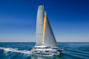 Excess 13 : le catamaran qui conjugue plaisir de naviguer et confort à bord