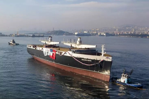 Lancement en Turquie d'un cargo à voile franco turc de 136 mètres