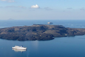 Grèce: léger réveil du volcan de Santorin