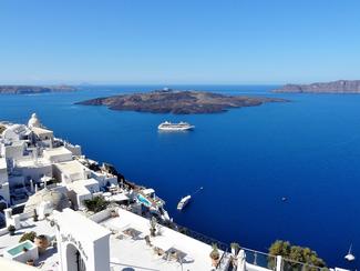 Santorin : entre secousses sismiques et...