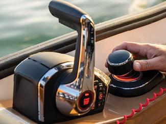 Mercury un nouveau joystick pour moteur...