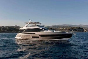 Le Fly 72 d’Azimut récompensé pour son innovation au Miami Boat Show