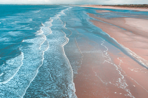 Sables d’exception : voyage au cœur des plages les plus fascinantes du monde