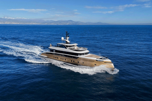 Vente aux enchères du Super Yacht Stefania : un navire d’exception sous le marteau