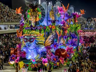 Carnaval de Rio 2025 : plongée au cœur de la...