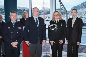 Isabelle Castelli décorée de la Médaille du Mérite Maritime en présence du Prince Albert II
