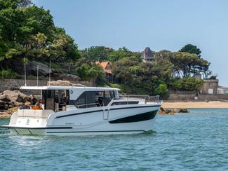 Delphia 10 Sedan : naviguer en douceur, vivre...