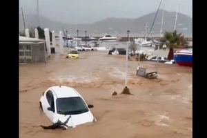 Inondations à Paros et Mykonos : un phénomène rare mais pas inédit