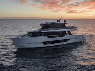 Astondoa AX8 : un yacht de 24 mètres présenté...